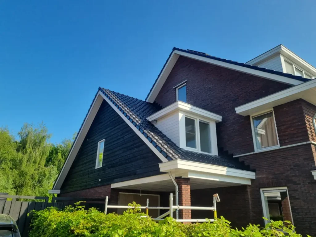 Uitbouw laten plaatsen